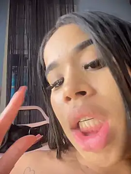 EmmaExoticaXXX webcam