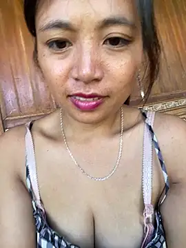 Quynquynsexy webcam