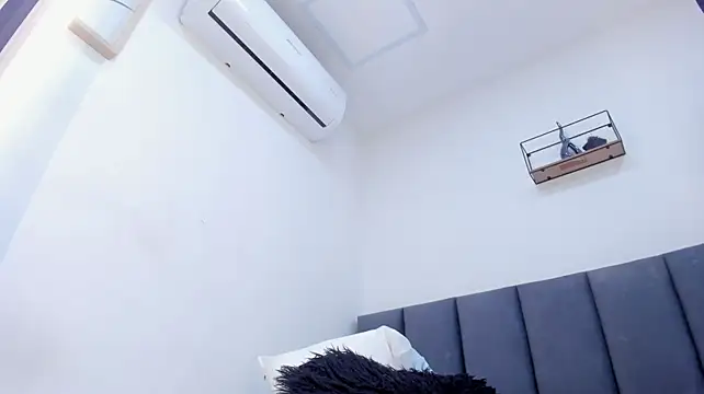sam_doll_ webcam