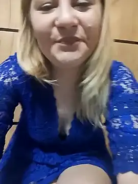 Kira_Bird webcam