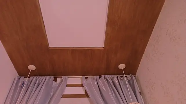 Suzannebloom webcam