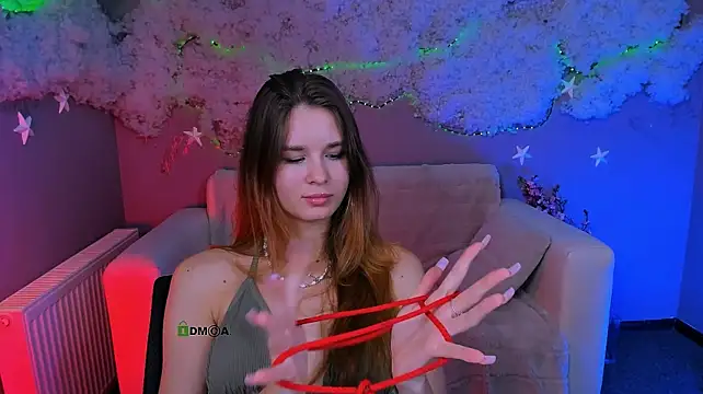 angie_foxy1