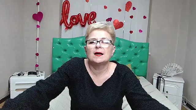 EmiliaGree live cam preview
