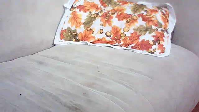 foxxy-e (F milf) - SHOW ASS HOLE