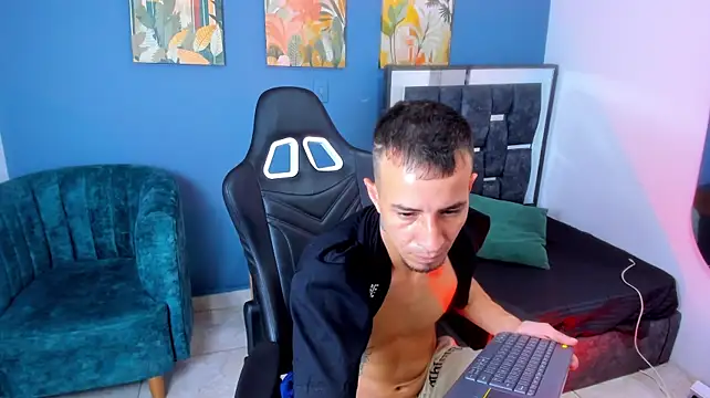 xteven_master19 webcam