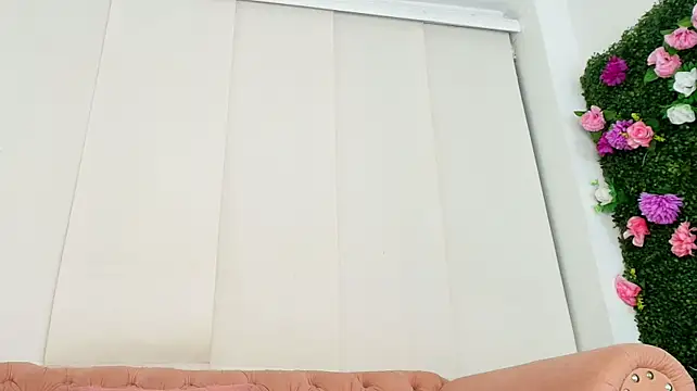july_luna webcam
