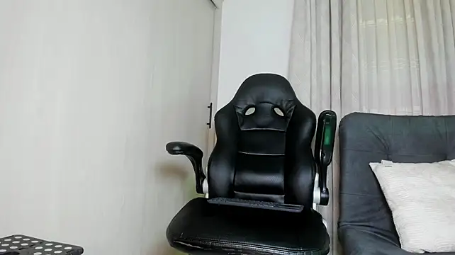 Biscuit_oliva webcam