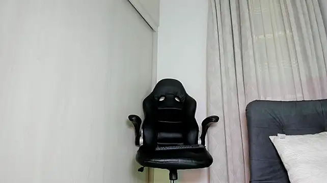 Biscuit_oliva webcam