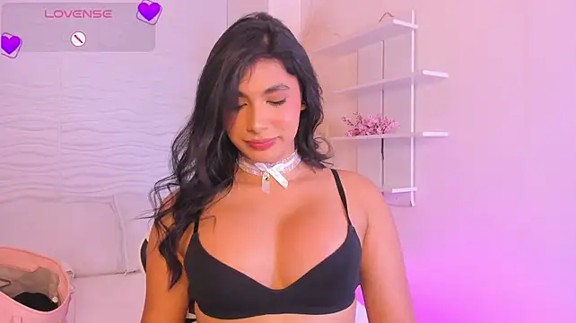 Model: IsabelleFoxx_