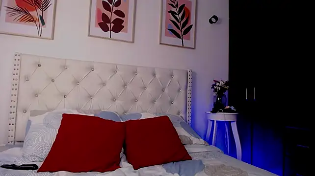Barbie_Goddess live cam on StripChat