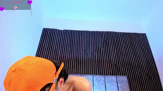 candyandmarilyn live cam on StripChat