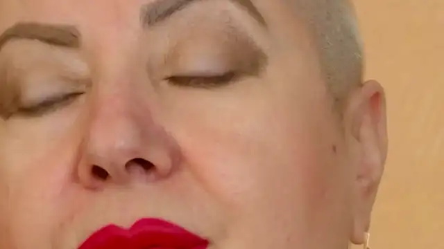 LadyPosh live cam preview