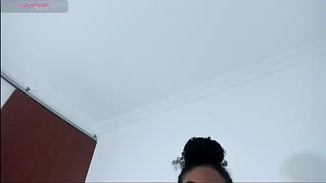 TAYRA_CASTLE live cam on StripChat