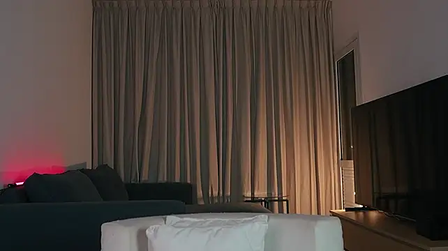 Alison_Miller9 webcam