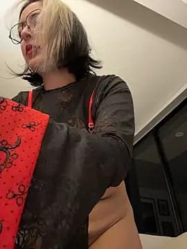 rae_lil_white (G young) - Fuck pussy with Dildo+1 finger  ass🐈‍⬛