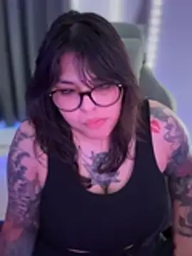 miacanela_xo