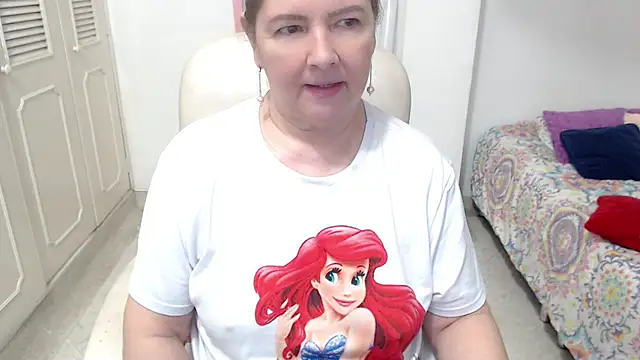 leonela_69 live cam preview