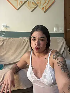Bubuzinhaa10 live cam