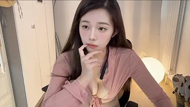 yiyi5588 webcam