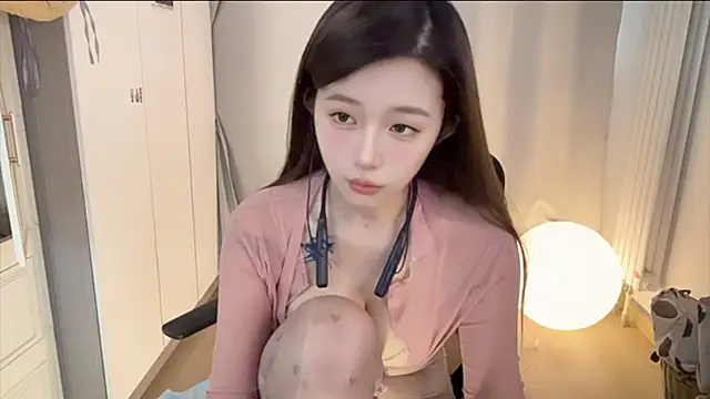 yiyi5588 webcam