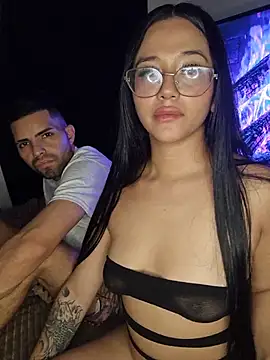 seforaa_cruzz live cam on StripChat