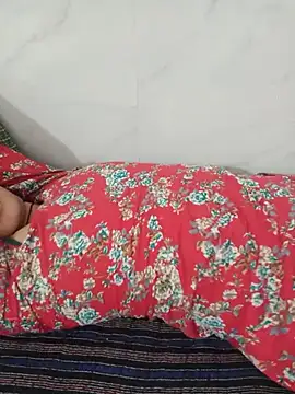 Hot_Riya_999