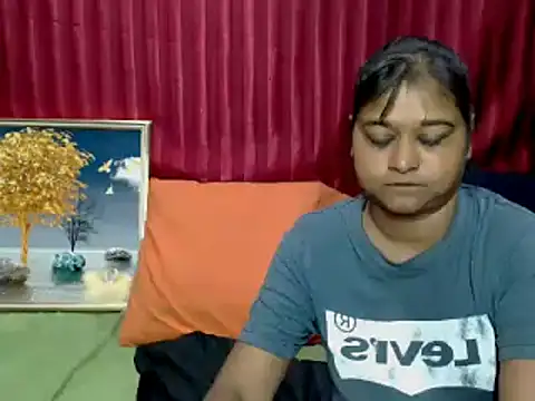 indian_glitter live cam on StripChat