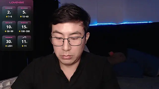 andrewmhilton_'s live room