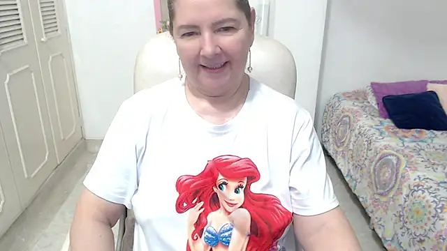 leonela_69 live cam preview
