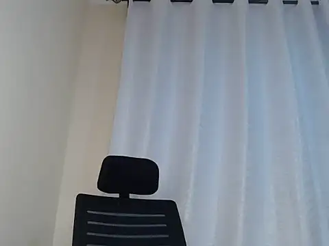 petite_freakette (F teen) - oil body and twerk