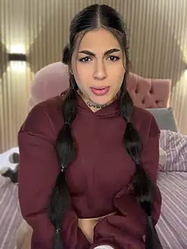 sarasanders_4 (F young) - SPANKS ASSX5 + oil in my ass