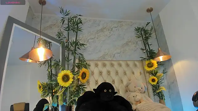 LittleeJaz webcam