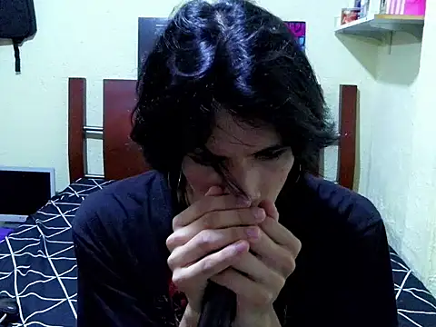 olii_dusk live cam on StripChat