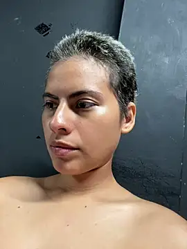 Eva_Feller69