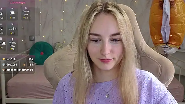 Shy_Polly webcam