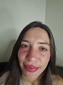 loveuu-bae webcam