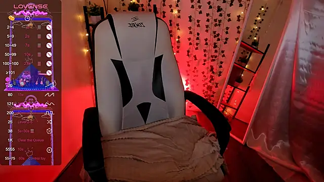 AnyaTaylor_