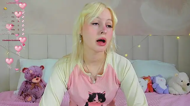 AdeleSilvy webcam