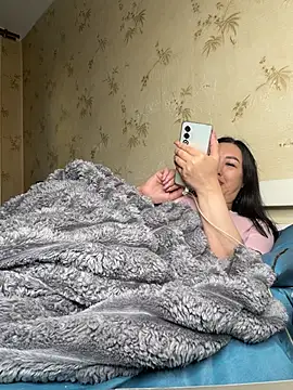 Naughtbaby_2025 webcam