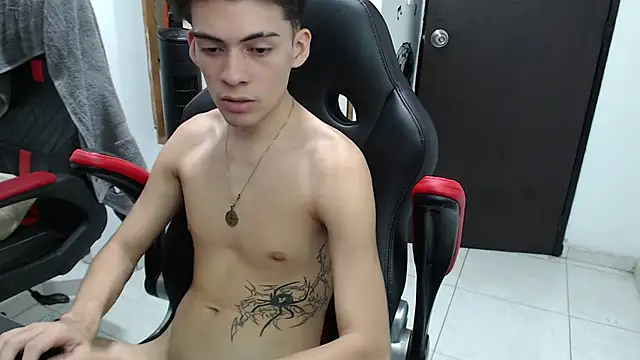 Hiso_kai live cam on StripChat