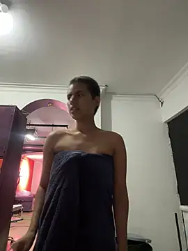 Eva_Feller69