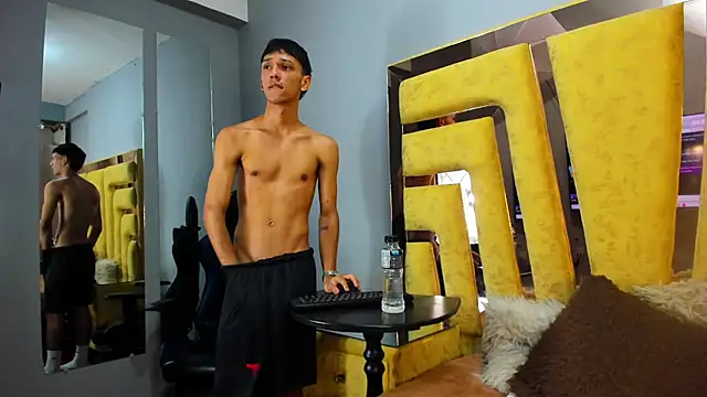EstebanValdezs live cam on StripChat