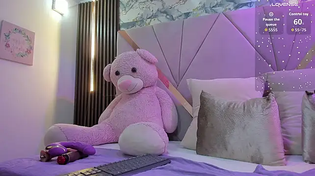 chloe_rhoadess webcam