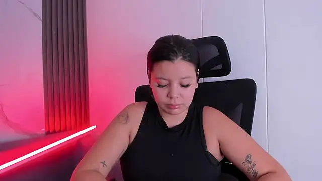 AlondraEvans webcam