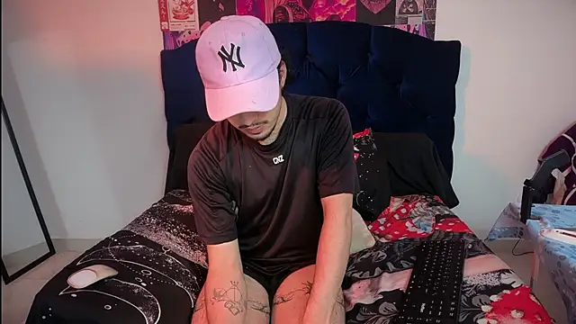 zoren_33 live cam on StripChat