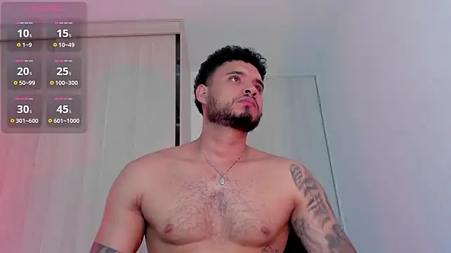 AUSTINN_TORRES live cam on StripChat
