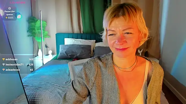 Ann_Annise