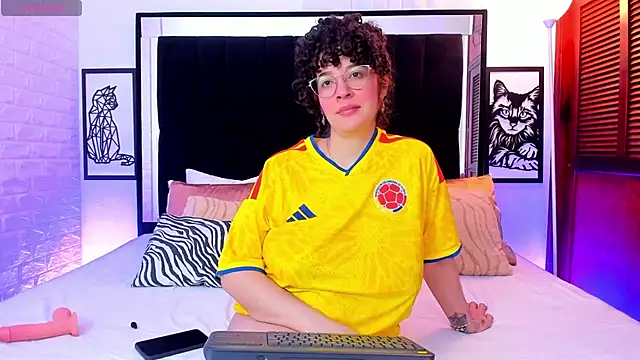 Isabella_Flores