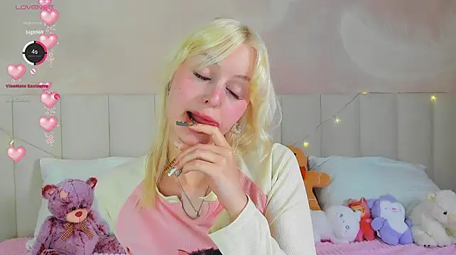 AdeleSilvy webcam