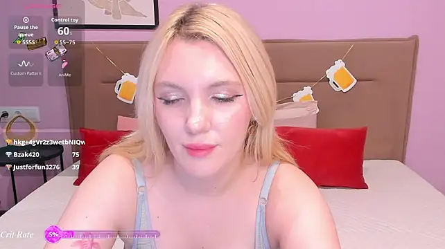 Fluffy_Monica webcam